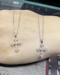 0.10 ct Londia Natural Diamond Cross Necklace / 1138624 - 3