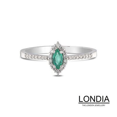 0.14 ct Marquise Cut Emerald and 0.11 ct Diamond Engagement Ring / 1118841 - 1
