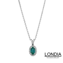 0.25 ct Oval cut Emerald and 0.06 ct Diamond Necklace 1118824 - 