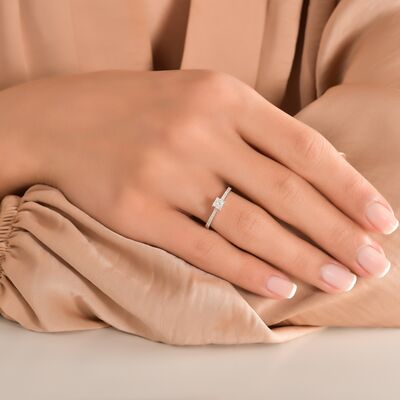 0.40 ct Princess Cut Side Diamond Engagement Ring / 1110437 - 3