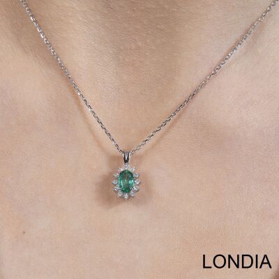 0.40 ct Natural Oval cut Emerald and 0.08 ct Diamond Necklace / 1124013 - 1