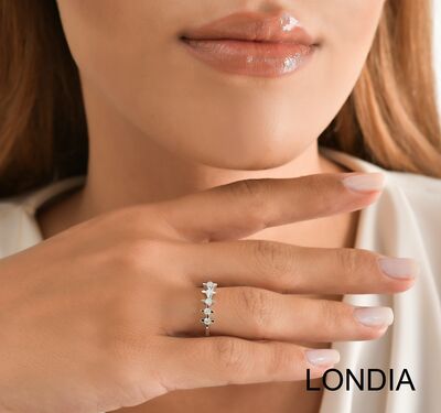 0.50 ct Londia Diamond 5 Stone Wedding Ring / 1116559 - 3