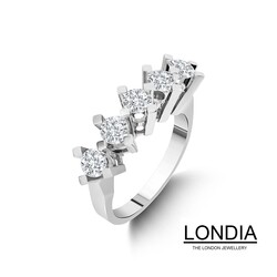 1 ct Diamond 5 Stone Wedding Ring / 1103093 - 