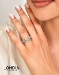 1.06 ct Diamond Baguette Engagement Ring / 1124340 - 3