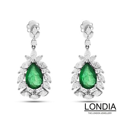 7.30 ct Pear Cut Natural Emerald and 5.10 ct Natural Diamond Earring / 1113740 - 1