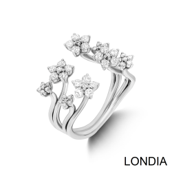 Diamond Flower Ring in 18k Gold / Fashion Round Cut Diamond Ring / Design Ring 1128093 - 